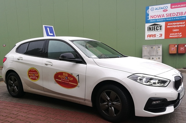 Samochód na egzamin ul. Odlewnicza 7